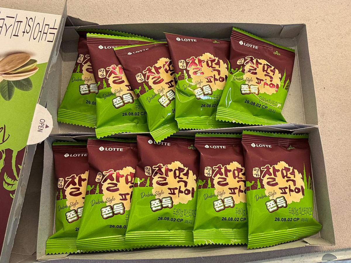 【ロッテ】名家 チャルトックパイ ドバイ風 ピスタチオ 300g 10個入 カダイフ入り 韓国 お菓子 チョコパイ お一人様2点まで：国民商会日本公式